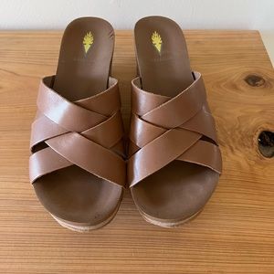 Volatile Shoes Size 7